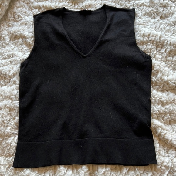 Black Jacob V neck sweater vest - Picture 1 of 4